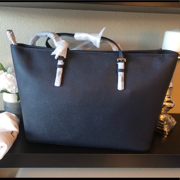 Michael Kors Medium Jet Set Travel Tote NWT - Picture 3 of 12